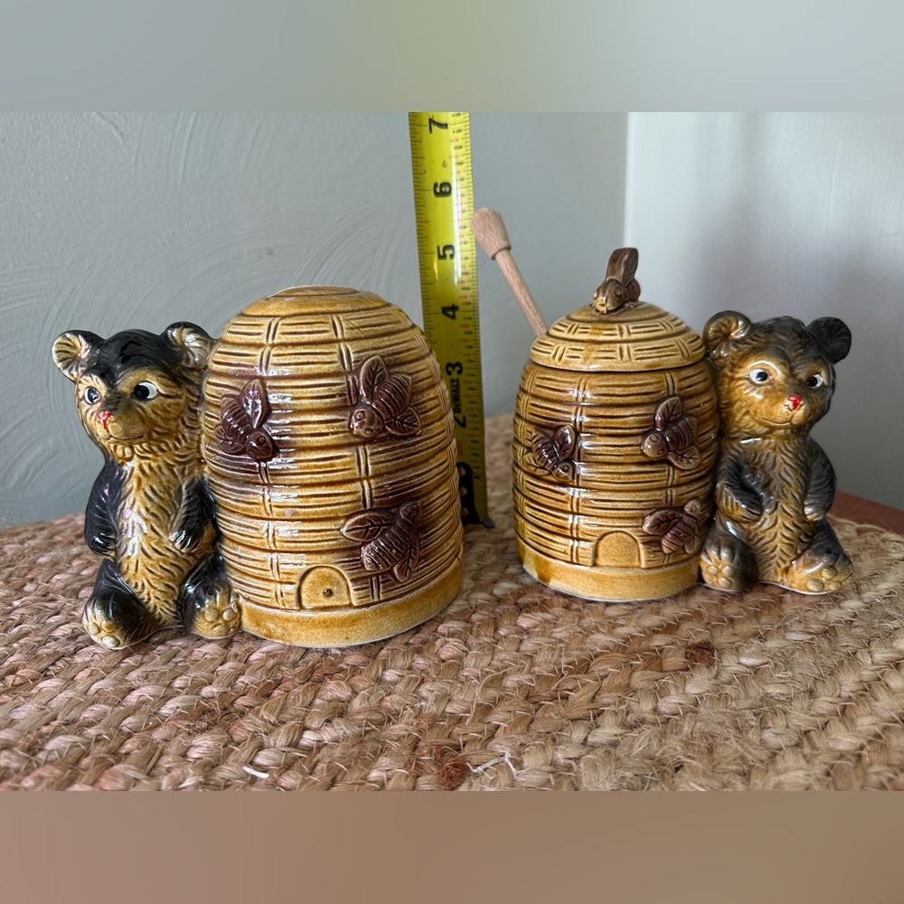 Vintage Antique Honey Bear ceramic glazed honey jar with lid and coin bank set - Picture 4 of 6